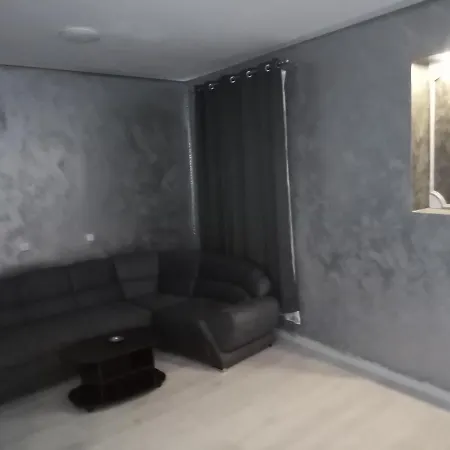 Apartament 2 Camere, Super Dragut Si Spatios, Zona Linistita, 100 Metrii De Calea Victoriei בוקרשט