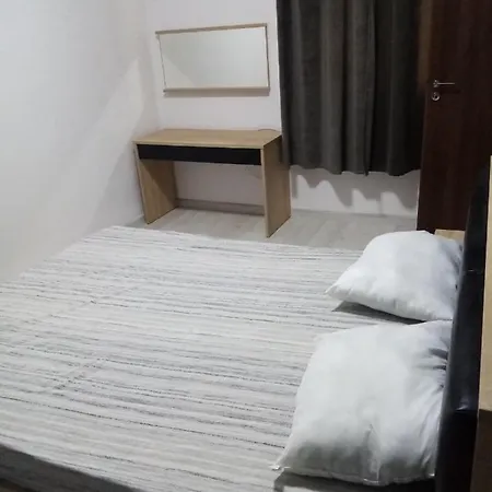 Apartament 2 Camere, Super Dragut Si Spatios, Zona Linistita, 100 Metrii De Calea Victoriei דירה *