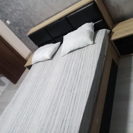 Apartament 2 Camere, Super Dragut Si Spatios, Zona Linistita, 100 Metrii De Calea Victoriei * בוקרשט