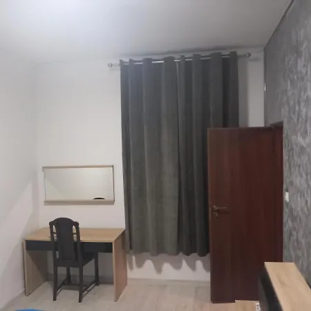 Apartament 2 Camere, Super Dragut Si Spatios, Zona Linistita, 100 Metrii De Calea Victoriei דירה